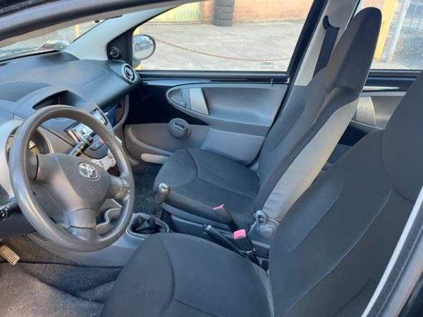 TOYOTA AYGO 1.0 VVT-i Berlina 5 Porte 68cv. - immagine 4