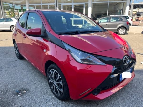 TOYOTA AYGO 1.0 VVT-i 69cv 5 Porte x-Play - immagine 3