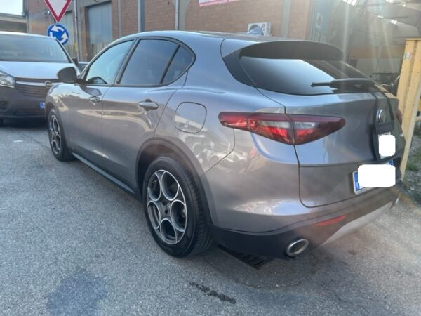 Alfa Romeo Stelvio 2.2 Turbodiesel 160 CV AT8 RWD Sport-Tech - immagine 34