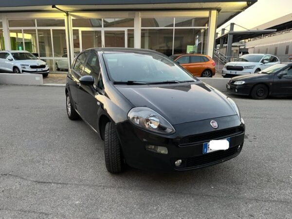 Fiat Punto 1.4 8V 5 porte Natural Power Lounge kw 57 NEOPATENTATI - immagine 11