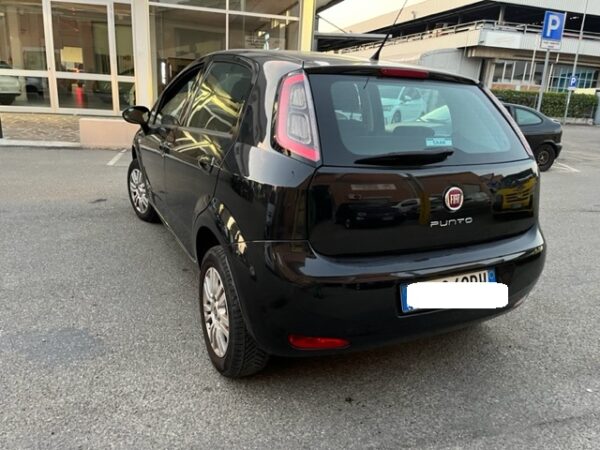 Fiat Punto 1.4 8V 5 porte Natural Power Lounge kw 57 NEOPATENTATI - immagine 15