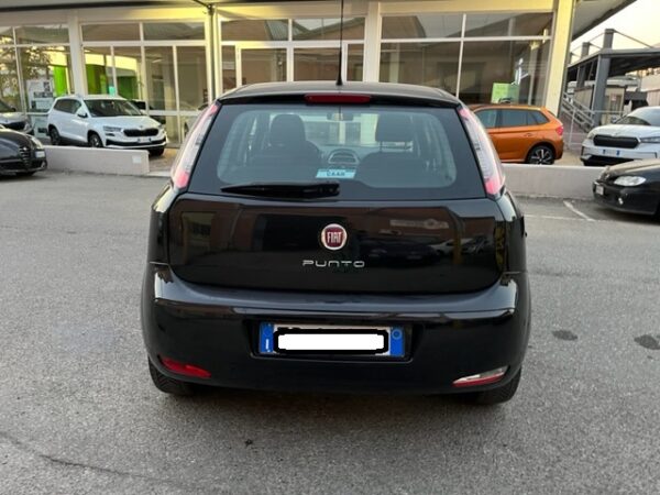 Fiat Punto 1.4 8V 5 porte Natural Power Lounge kw 57 NEOPATENTATI - immagine 16