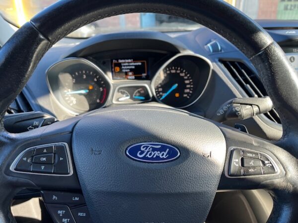 Ford Kuga 1.5 TDCI BUSINESS S&S 2WD 120CV POWERSHIFT 88 KW (120 CV), Diesel, Sequenziale,2017 - immagine 30