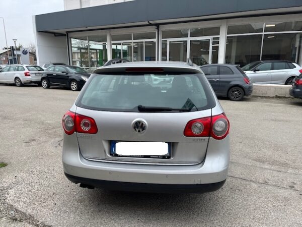 VOLKSWAGEN PASSAT VARIANT 2.0TDI - immagine 12