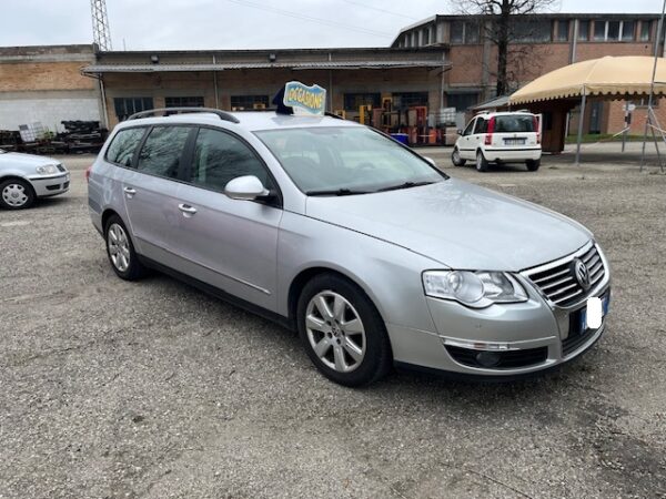 VOLKSWAGEN PASSAT VARIANT 2.0TDI - immagine 6