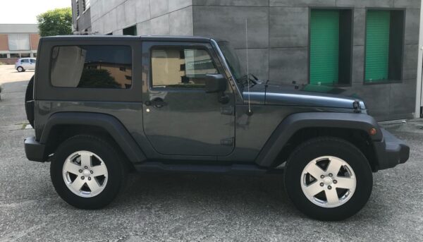 Jeep Wrangler 2800 sport - immagine 7